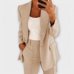 MILA | Classic Suit with Flattering Silhouette