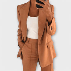 MILA | Classic Suit with Flattering Silhouette