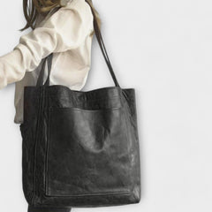 CASA - Elegant and practical handbag